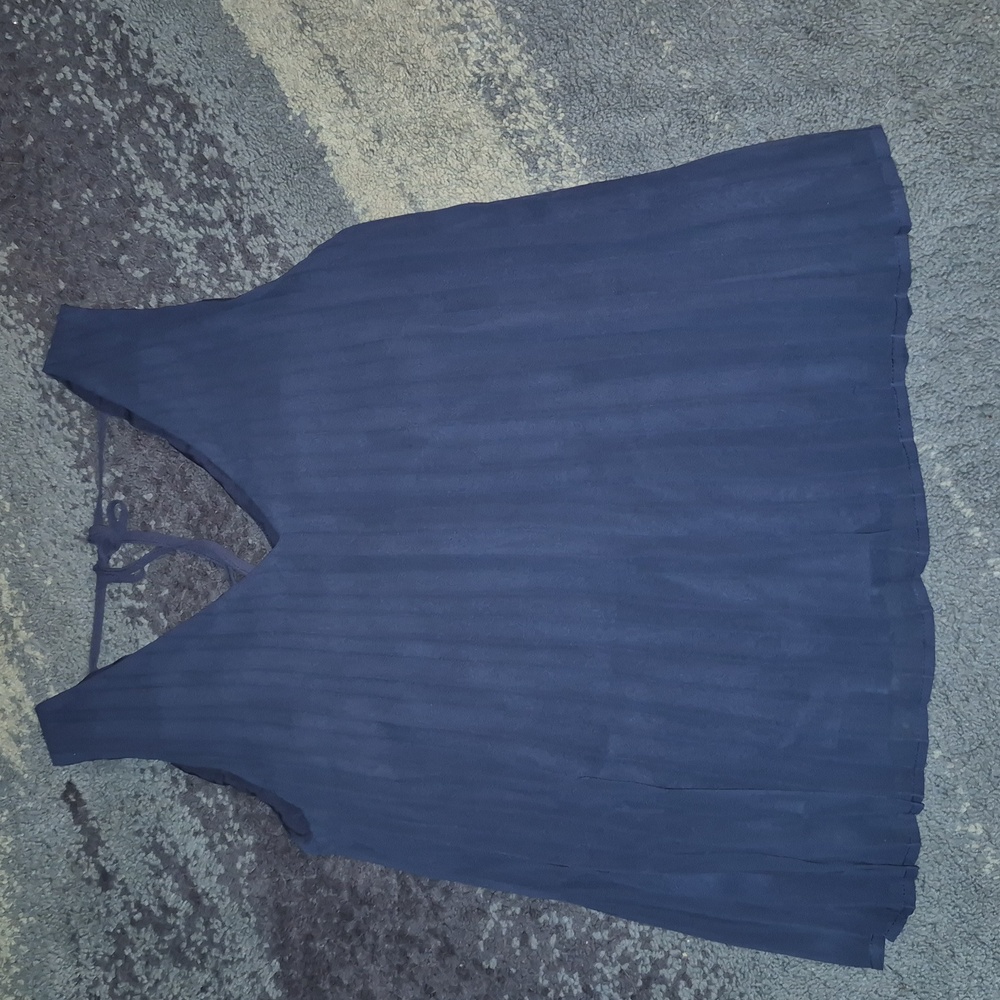 NWOT CREAM CR PINA Elegant Navy Sleeveless Top..size 42